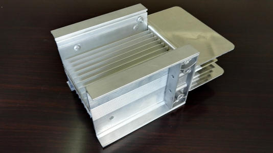 母線槽的短路強(qiáng)度試驗