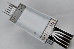 空氣型母線槽的結(jié)構(gòu)介紹，和澆注型母線槽有什么區(qū)別？